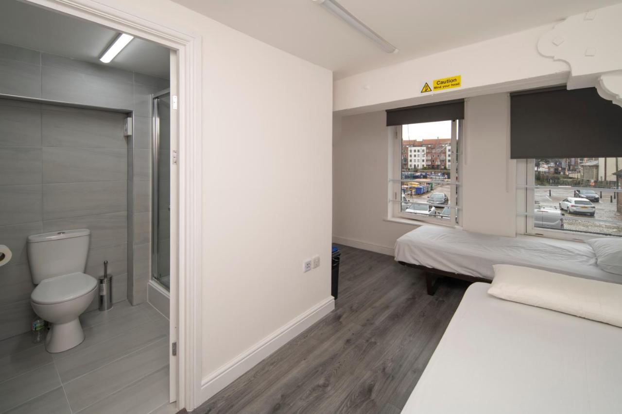 Harbourside Hostal Bristol