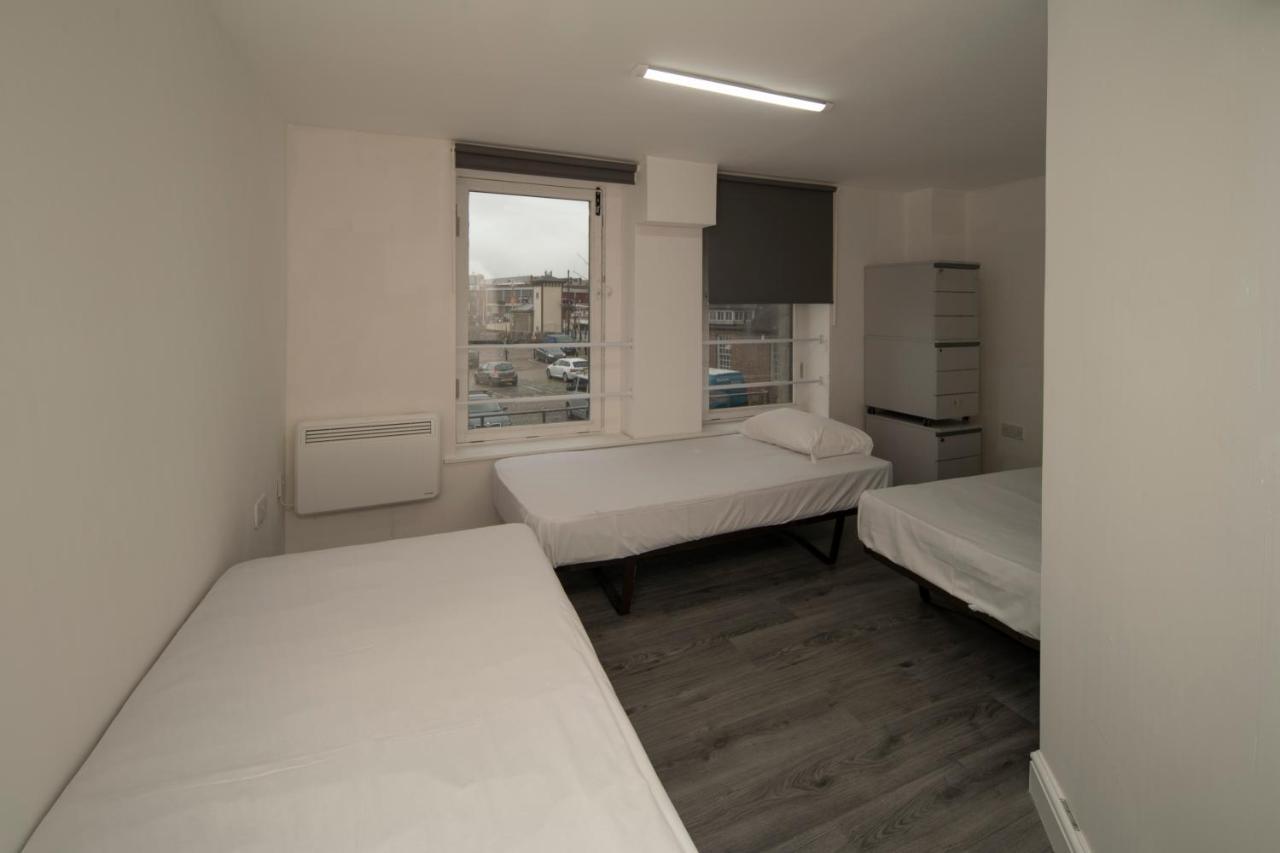 Harbourside Hostal